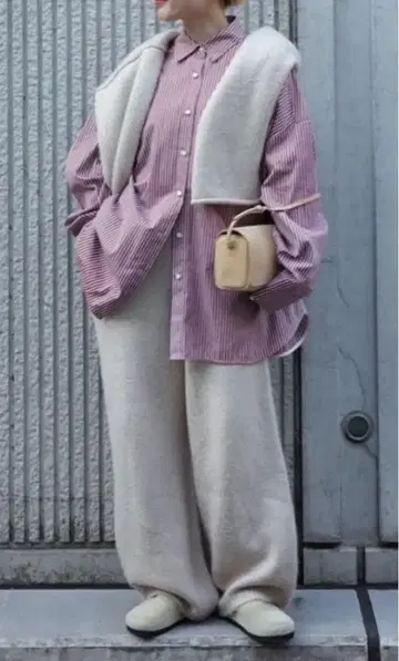 ETRE TOKYO 24AW 새상품 코쿤 실루엣 니트 팬츠 베이지