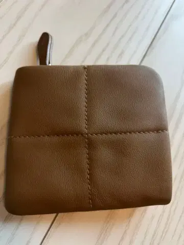 브라운 가죽 코인 케이스