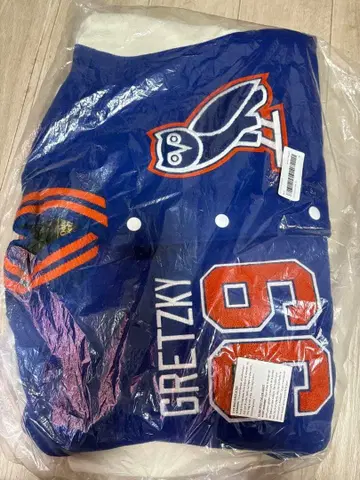 OVO 그레츠키 자켓.