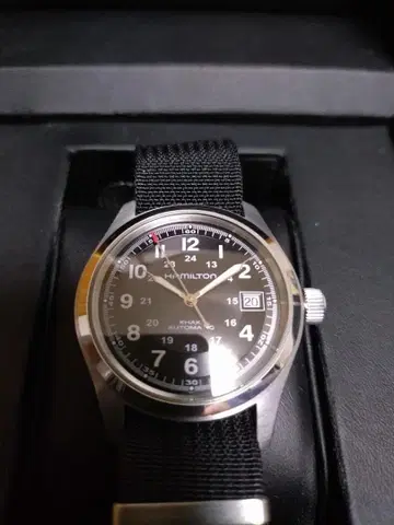 해밀턴 카키 자동 시계 블랙 다이얼 H704450