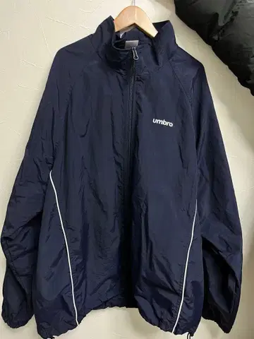 엄브로 네이비 나일론 자켓 F