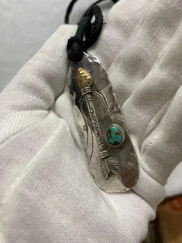 화살 모티브 목걸이