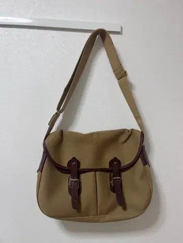 브레디 아리엘 트라웃 스몰 Brady