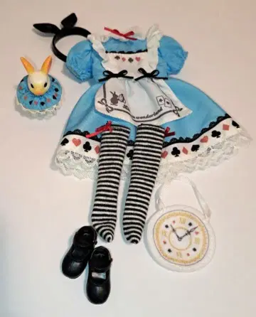 리카짱 앨리스풍 드레스와 잡화 세트