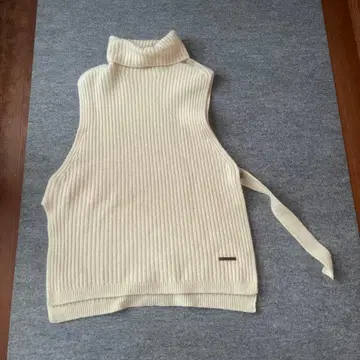 모라비토 니트 베스트