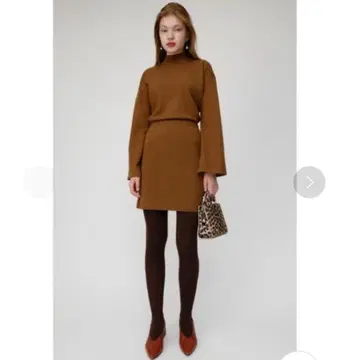 하이넥 니트 미니 드레스 하이넥 니트 미니 원피스