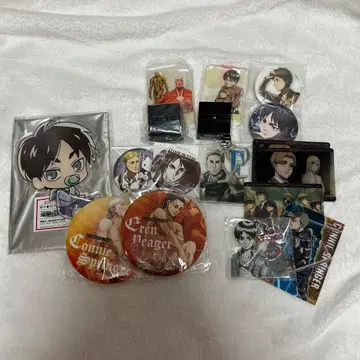 진격의 거인 굿즈 묶음 판매