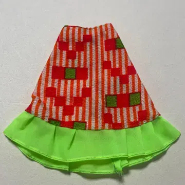 타카라? 나카지마 제작소? 리카짱? 스커트 쇼와 레트로입니다.