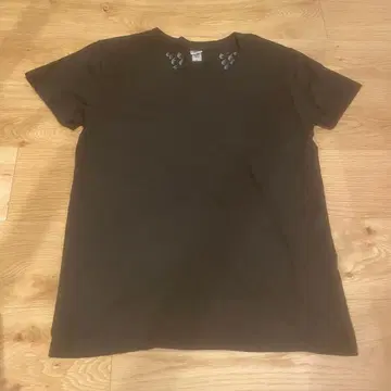 RELIVE 블랙 V넥 티셔츠 M