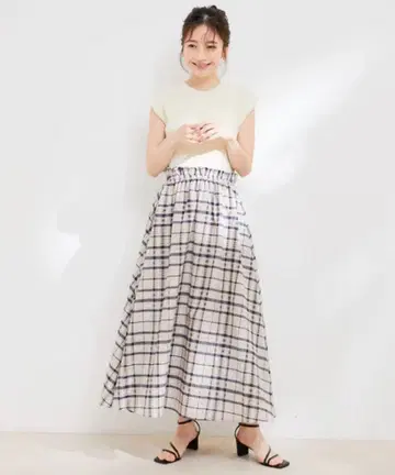 리브 니트 도킹 플레어 원피스