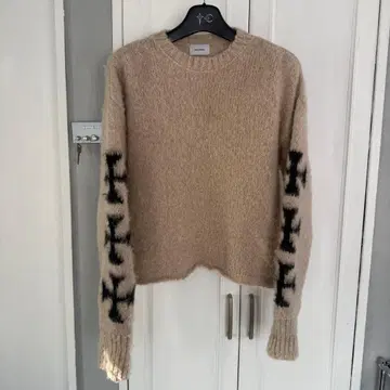 ASKAURSELF 베이지 니트 스웨터