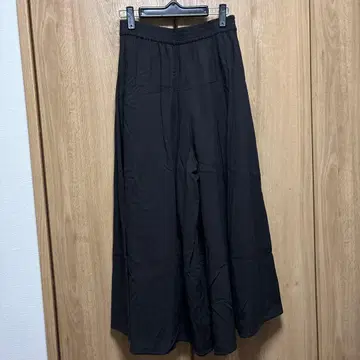 Jena espace merveilleux 가우초 팬츠