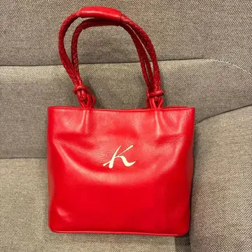 빨간색 토트백 뜨개질 핸들 포함