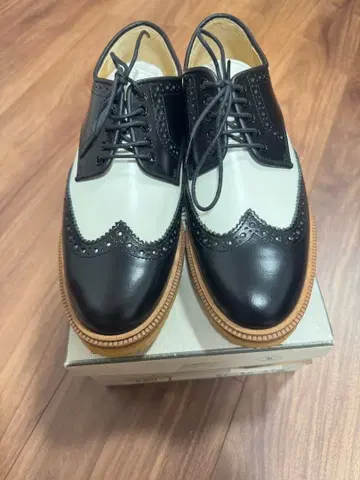 NUMBER TWENTY-ONE 윙 칩 캐주얼 슈즈 23.5