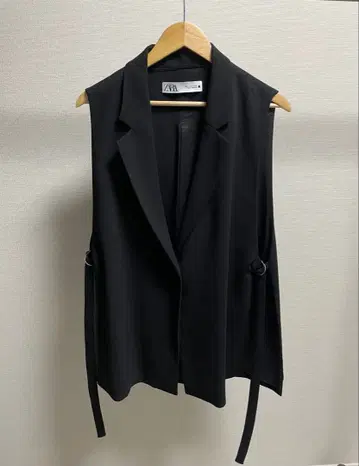 ZARA 블랙 슬리브리스 베스트 XL