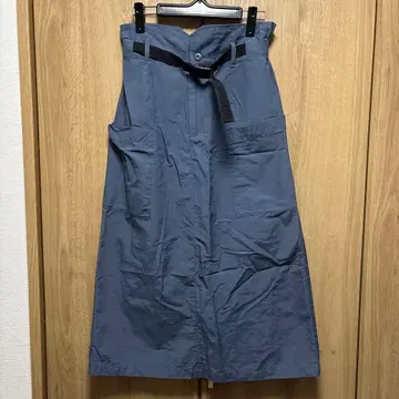 지나시스 스커트