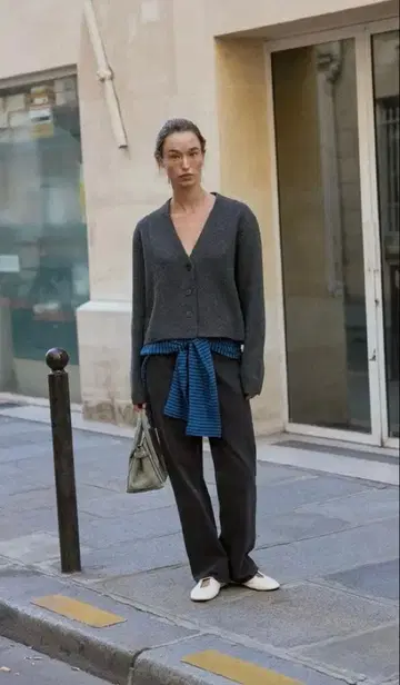 ZARA V넥 니트 가디건