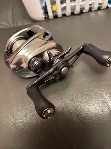 시마노 SHIMANO 18 반탐 MGL PG