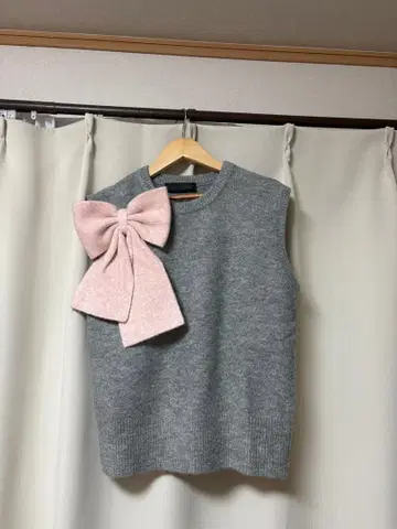 ZARA 그레이 슬리브리스 니트 핑크 리본