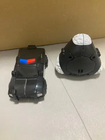 유니트로본 라이스볼 폴리스카