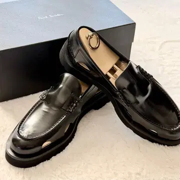 미사용 Paul Smith 컷 아웃 가죽 로퍼