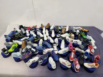 Adidas 스니커즈 피규어 세트 82개