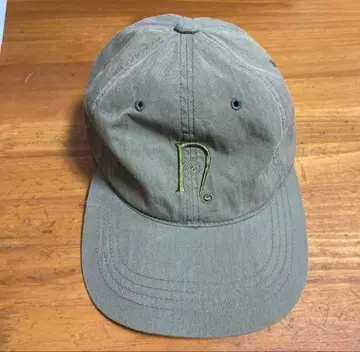 nepenthes 올리브색 캡