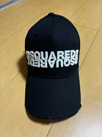 DSQUARED2 블랙 캡