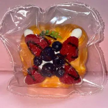 딸기 블루베리 파이 흐릿봉투 스퀴즈 kikisquishy