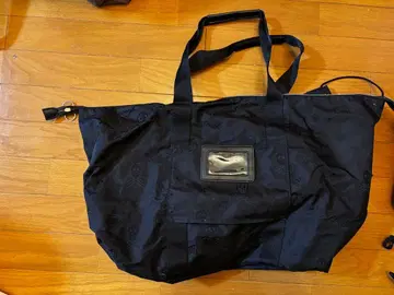 마크&로나 스컬 패턴 나일론제 패커블 토트백