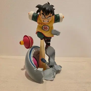 드래곤볼 제일복권 손오반 피규어