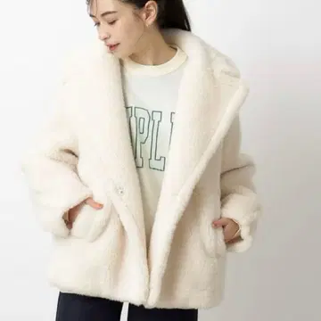 오파크 클립 보아 코트 아우터