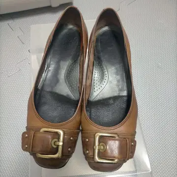 REGAL 브라운 가죽 버클 로퍼