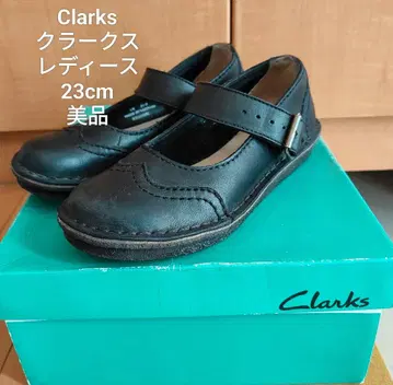 Clarks 블랙 플랫슈즈 23cm