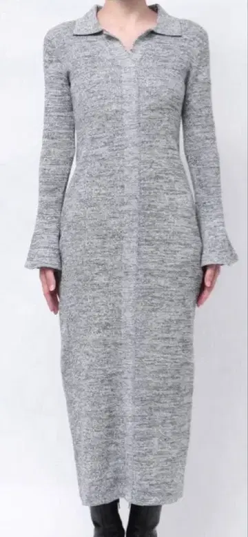 [ 미사용 새상품 ] 러그나문 멜란지 플레어 커프스 니트 원피스