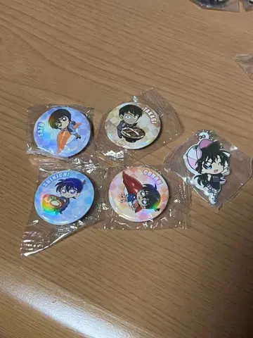 명탐정 코난 캔뱃지 세트