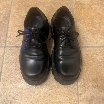 ZARA 볼륨 밑창 신발