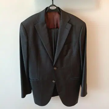 긴자 사카에야 제냐사 트로페오 원단 사용