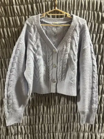 [ 새상품급 ] GU 라이트 블루 비쥬 가디건