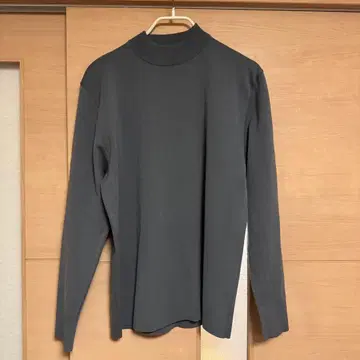 UNITED TOKYO 18g 울 밀라노 리브 모크넥 니트 사이즈 4