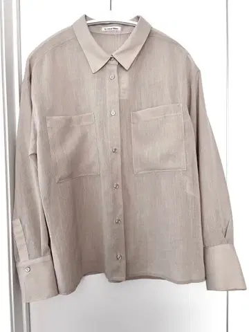 미사용 새상품 르 쿠르 블랑 더블 포켓 시어 셔츠