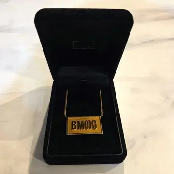BMOG 목걸이 케이스 포함