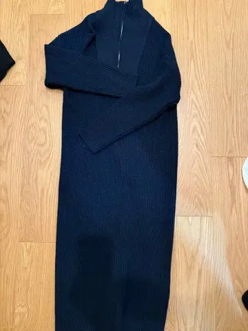 네이비 리브 하이넥 원피스