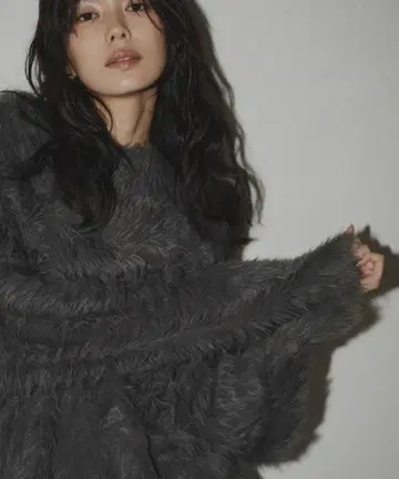 hellam 샤기 크루넥 니트 풀오버