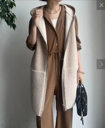 보아 절개 후디 베스트 완판템 베이지 미사용 새상품