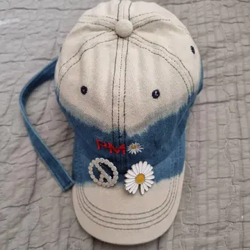 G Dragon 데님 데이지 캡과 데이지 브로치와 데이지 핀 배지