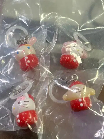 산리오 메지루시 액세서리 딸기
