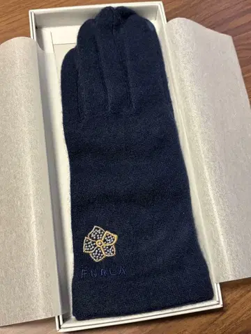 FURLA 캐시미어 100% 여성용 장갑