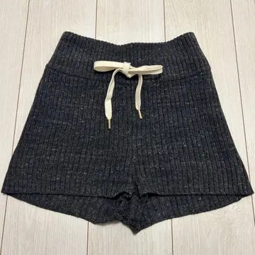거의 미사용 juemi 니트 숏팬츠