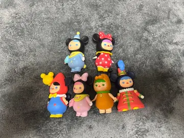 PUCKY DISNEY MICKEY FAMILY POP MART